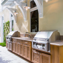 outdoor kitchen