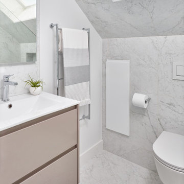 Optimized storage: recessed wall cabinet and medicine chest, vanity.