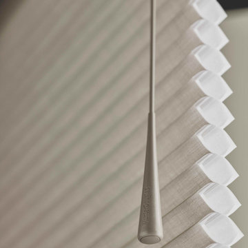 Hunter Douglas