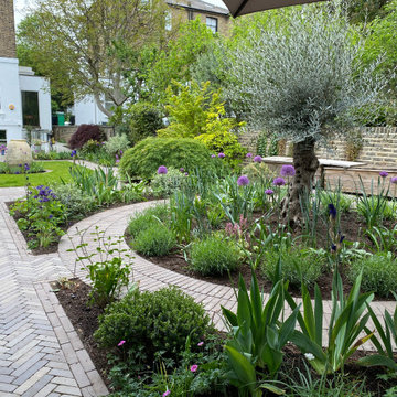 Elegant garden in conservation area in Chiswick (W4)