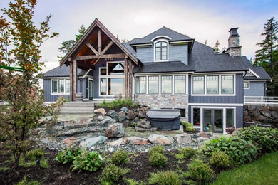 Inspiration for a farmhouse home design remodel in Vancouver