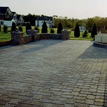 Sitting Walls and Pillars