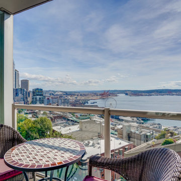 Downtown Seattle luxury condo