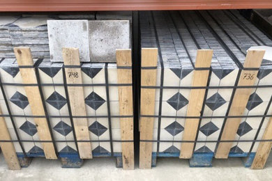 ANTIQUE HYDRAULIC TILES (CEMENT TILES) TO MAKE VARIED COMPOSITIONS