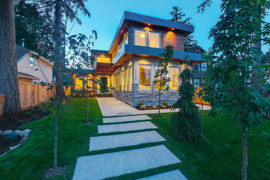 Inspiration for a mid-sized contemporary exterior in Other.