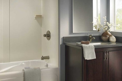Example of a classic bathroom design in Other