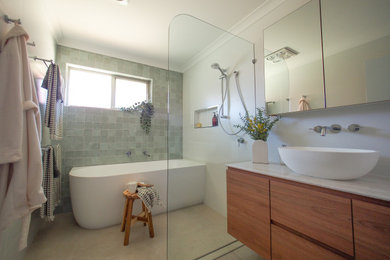 Inspiration for a contemporary home design in Brisbane.