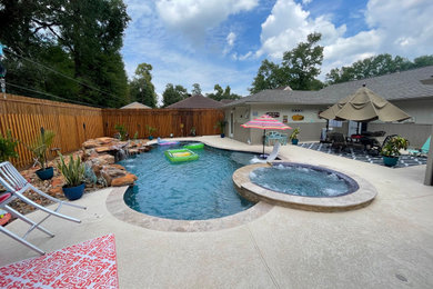 Inspiration for a pool remodel in Houston