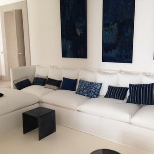 Example of a home theater design in Nice