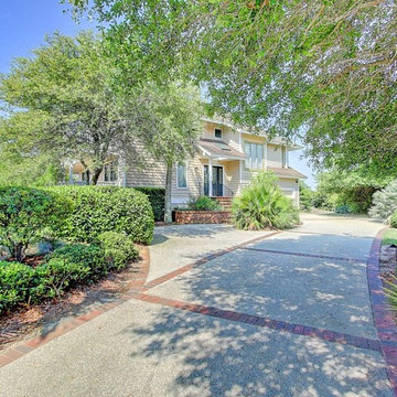 3751 Beach Court