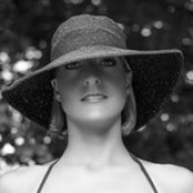 Elizabeth DeBruine's photo