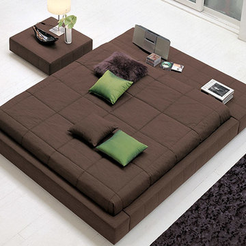Squaring Isola Tatami Bed by Bonaldo