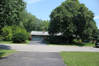 Mississauga Rd. Bungalow