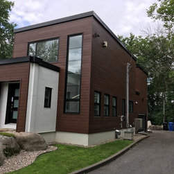 Harrywood (MS-14) - Siding And Stone Veneer