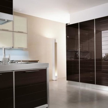 Modern Italian Custom Made Kitchens by LUBE