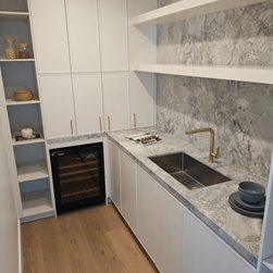 Casa Avalon - Products