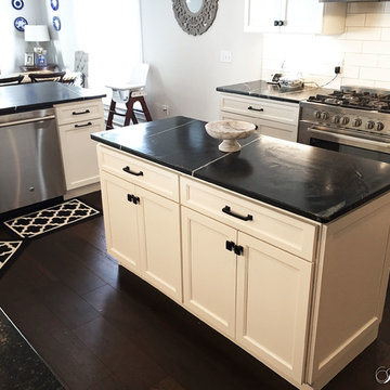 Black & White Transitional Kitchen