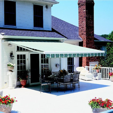 Retractable Deck & Patio Awnings