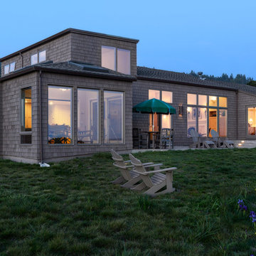 Features galore in this oceanfront Sea Ranch home.
