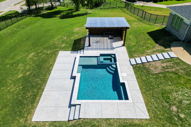 Inspiration for a modern pool remodel in Dallas