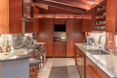 Kitchen photo in Columbus