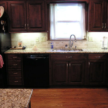 Cabinet Refacing Done in Natural Cherry