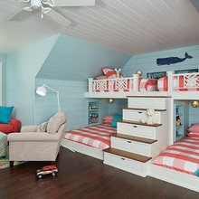 Lake bunkroom