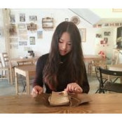 Chloe Lim's photo