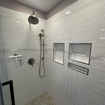 Chic and Homey Primary Bathroom