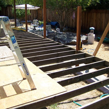 Trex Deck, Cedar Rails and Trellis, Hogwire