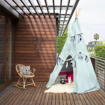 Venice - Beach Modern Patio