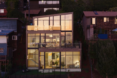 Example of a 1950s exterior home design in San Francisco