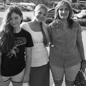 Debi Morrow's photo