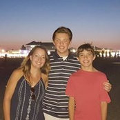 Dina Hernandez's photo