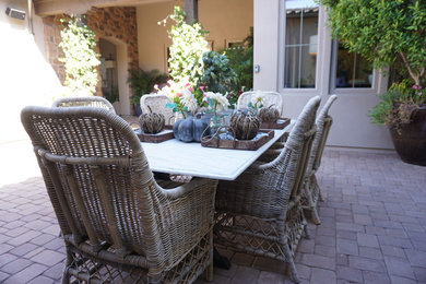 Inspiration for a southwestern home design remodel in Phoenix