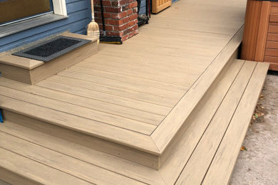 Example of a classic deck design in Vancouver