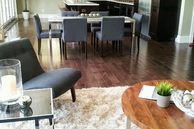 Trendy living room photo in Vancouver