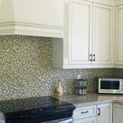 Elegant Kitchen - Kitchen Cabinetry