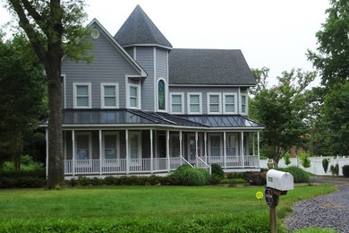 Large traditional exterior in Richmond.