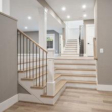 Omar: Railing (Interior)