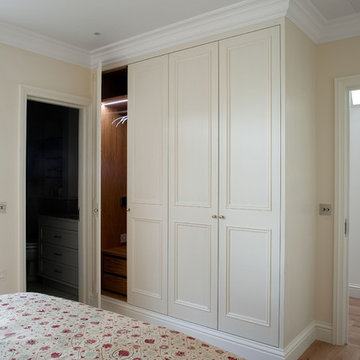 Traditional style wardrobe