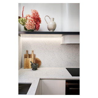 Timeless Kitchen Design with Texture and Depth - Modern - Kitchen ...