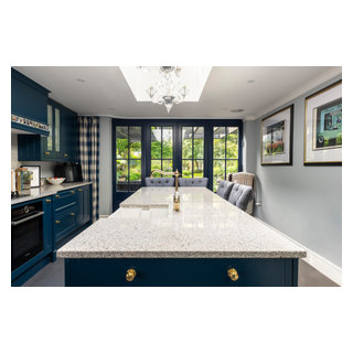 A rear extension in Kingston - Traditional - Kitchen - London - by Resi ...