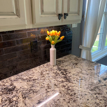 Dal tile Remedy: Alchemy backsplash