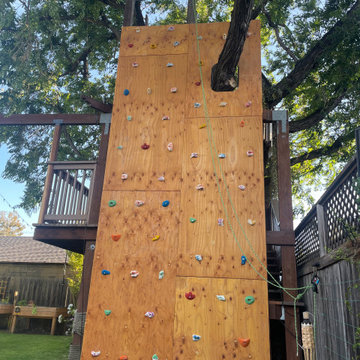 Tree fort wall