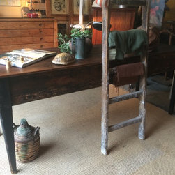 Tables and chairs - Furniture