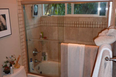 Bathroom - bathroom idea in San Francisco