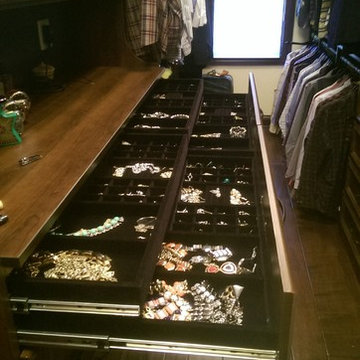Cocoa Cherry Premium Master Closet