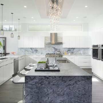 CONTEMPORARY HOME IN FORT LAUDERDALE