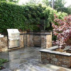 Specialty Features - Outdoor Grills